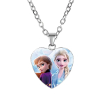 Sneeuwkoningin ketting met hart hanger op witte achtergrond