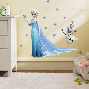 Elsa en Olaf muursticker voor een meisje op een huismuur