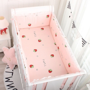 2-delige beddenset voor een modieus roze meisjesbed in een huis