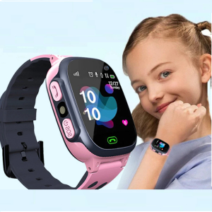 Waterdicht verbonden horloge met camera en spelletjes voor meisjes. Rijke kleuren, geweldige functionaliteit en geweldige stijl