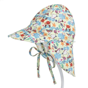 Babymuts met krabben, nekflap en koordsluiting